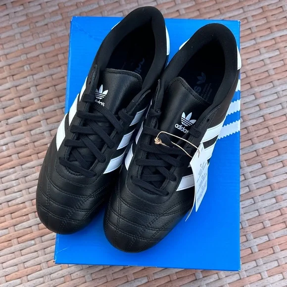 Adidas TAEKWONDO LACE Sneakers - Picture 9 of 13